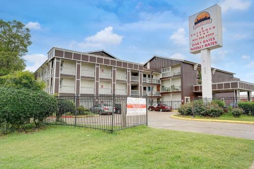 Memphis 1 Extended Stay near airport I 240, TN