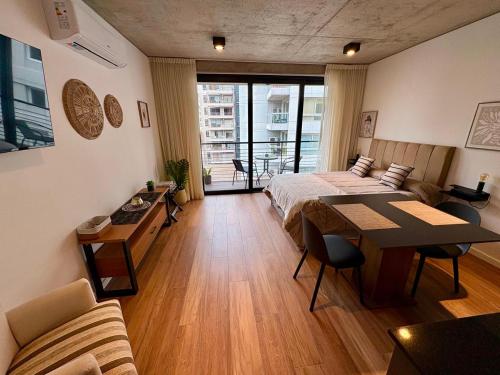 Oro Studio Apart