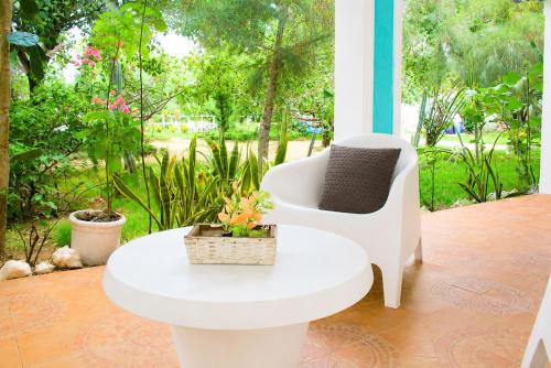 Balcony/terrace, Villa Fantasy - Casa en Playa Punta Rucia - Excursion a Cayo Arena in Punta Rucia
