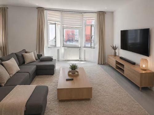 Family House 5BR House 3BA Terrace City Center gîte à louer Ixelles