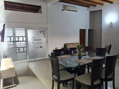 Hermosa Casa con Planta Electrica total en Barinas in Barinas