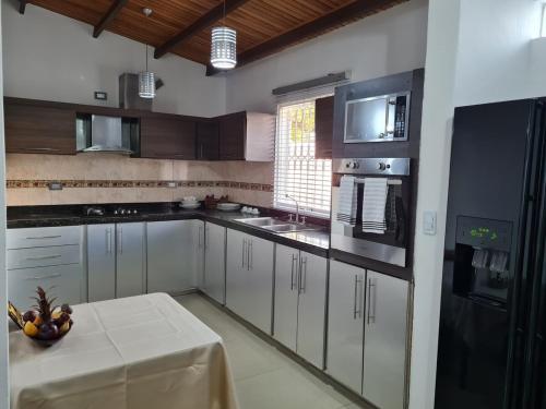 Hermosa Casa con Planta Electrica total en Barinas in Barinas