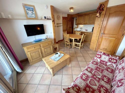 Les Saisies: Appartement avec Balcon et Piscine pour 4 Personnes