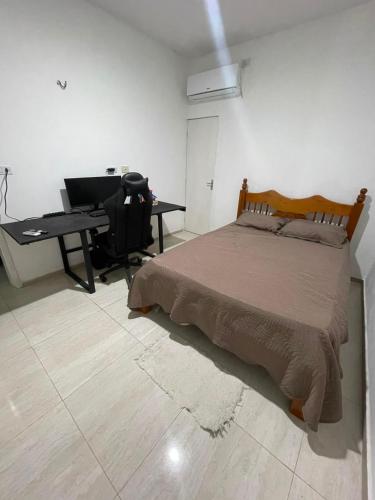 Suíte Quarto Casal com Wi-Fi e Ar - 01