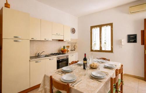 Kitchen, Stunning Apartment In Saline Joniche With Wifi in Saline Joniche