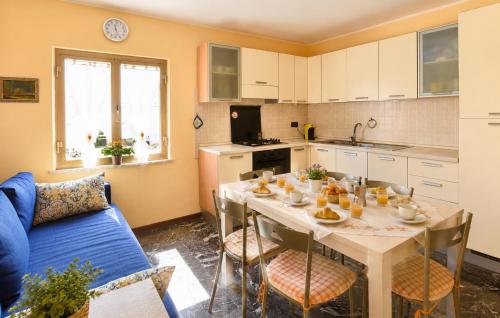 Kitchen, Gorgeous Apartment In Saline Joniche With Wifi in Saline Joniche