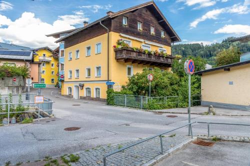 Lena Apartments