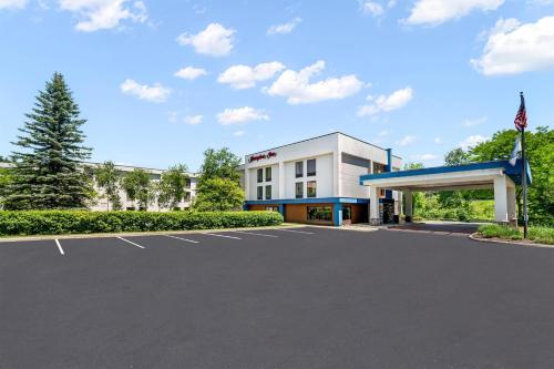 A szálláshely kívülről, Hampton Inn White River Junction in White River elágazás (VT)