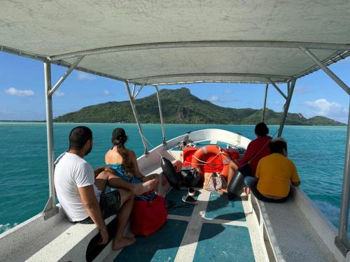 Surrounding environment, maupiti farepaeao in Maupiti Island