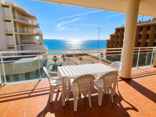 Peñíscola 1ª Línea: Terraza al Mar, Piscina y A/C