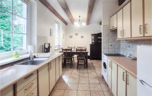 Nice Home In Pobierowo With Wifi - image 3