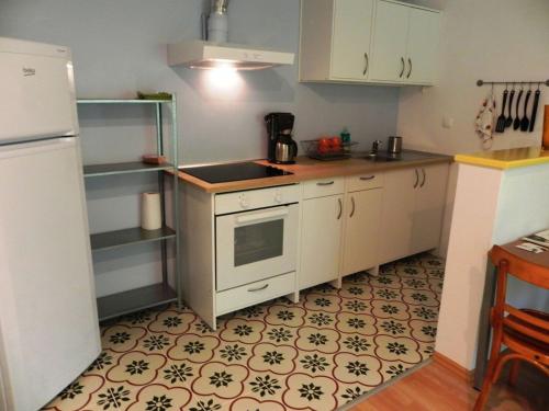 Kitchen, Kissamos Hotel in Kissamos