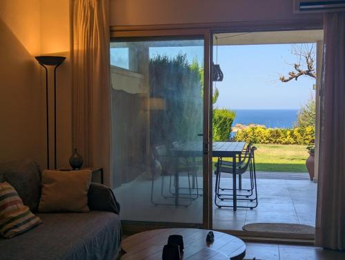 Exclusivo con Vistas al Mar Jardín y Piscina