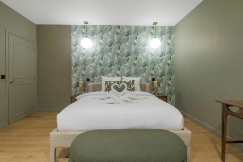 Modern studio in the heart of Paris near Eiffel Tower