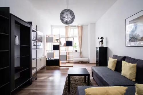 Comfortable 2-room apartment for rest & work P-Berg in Berlin, Deutschland