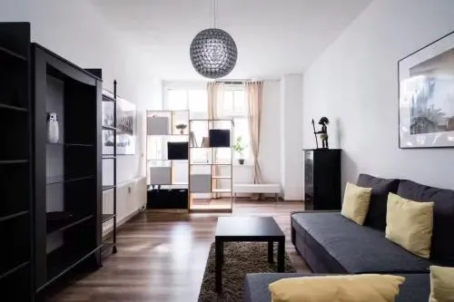 Comfortable 2-room apartment for rest & work P-Berg in Berlin, Deutschland