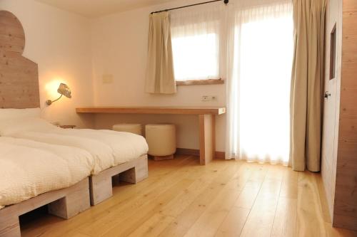 Two-Bedroom Apartment image 3