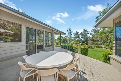 Lakeside Bliss in Dunbogan