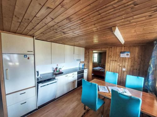 köök, Apartment Ferienwohnung mit Bergpanorama by Interhome in Boltigen
