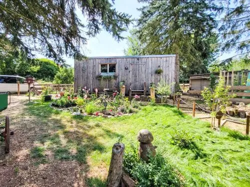 Holiday Home Tiny House Cottage Herbert by Interhome in Hainewalde, Deutschland