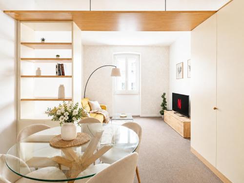 Roseto Apartment - Modern Elegance and Relaxation