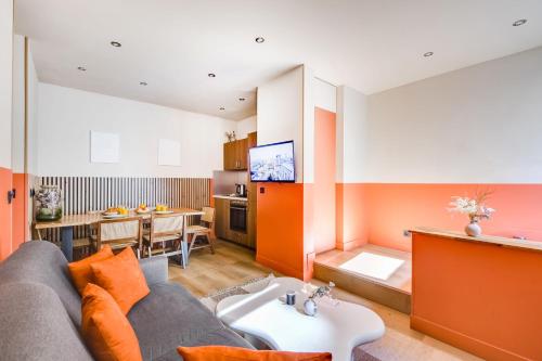 Refurbished Apartment - 2BD-8P - Place D'Italie 1