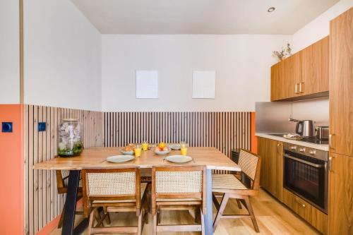 Refurbished Apartment - 2BD-8P - Place D'Italie 3