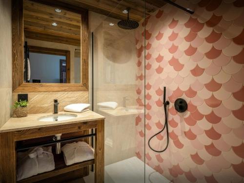 douche, Chalet Ferret - OVO Network in Le Bettaix