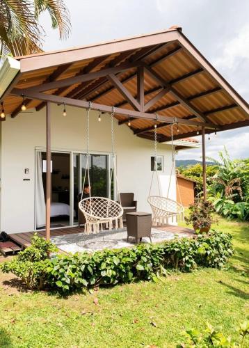 Balkons/terase, El Santuario, Boquete Guest House with Pool & BBQ in Los Naranjos