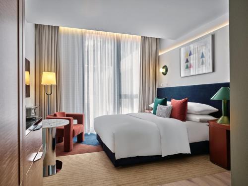 Kimpton Main Frankfurt by IHG