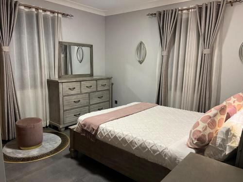 Grace Apartments - G4 unit - image 5