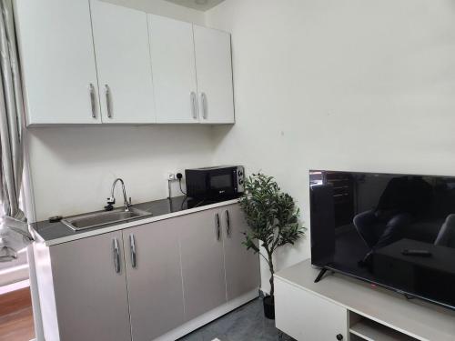 Beautiful Apartment K i p e - image 2