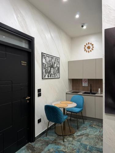 Foria Rooms