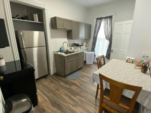 Suite 3 in Уеллсвілль