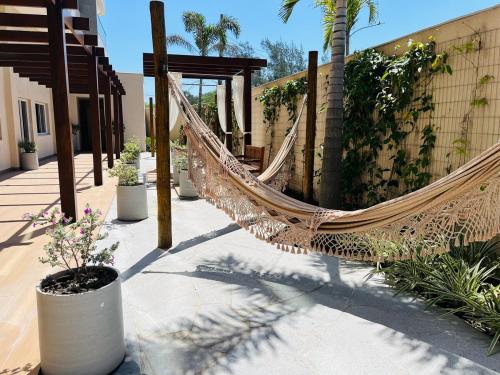 300 metros da Praia, Piscina, 2 Banheiros and Garagem in Industrial Zone