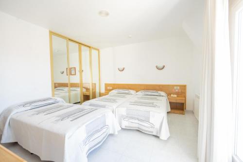 Hotel Paraimo Room Type - Family Room with Balcony Hotel Paraimo Room Type - Family Room with Balcony