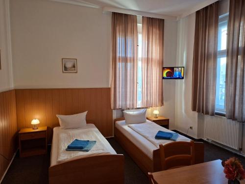 Pension Wedding Room Type - Triple Room with Shared Bathroom