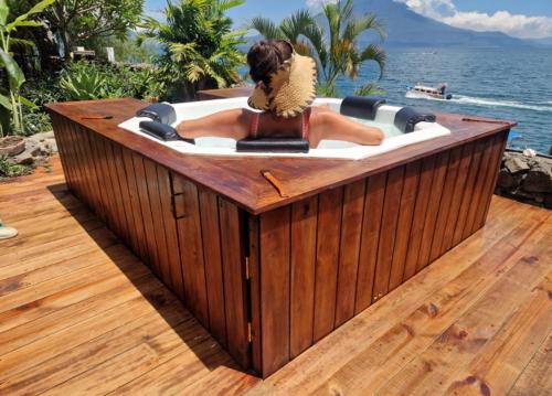 GuateMia Beach SPA Resort Soulfood & Bar in Santa Cruz la Laguna