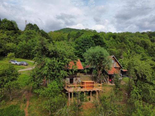 Exterior view, Cabana Paulesti - ciubar la munte in Păuleşti (Hunedoara)
