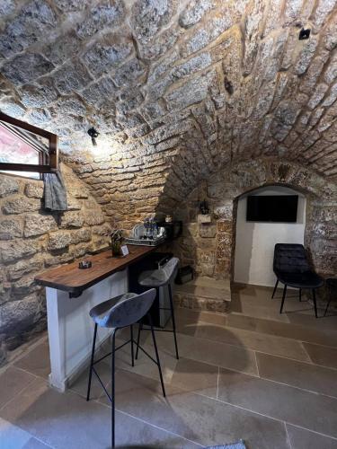 Al Abou Guesthouse Studio in Batroun