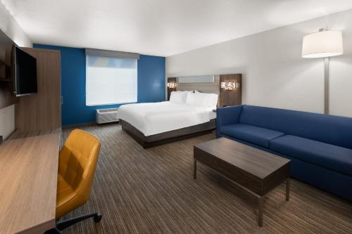 Holiday Inn Express Hotel & Suites Acme-Traverse City By IHG in Acme (MI)