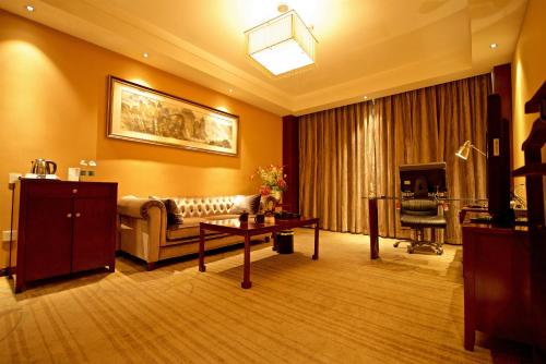 Emeishan Yue Garden Hotel