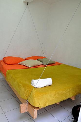 Erhu House