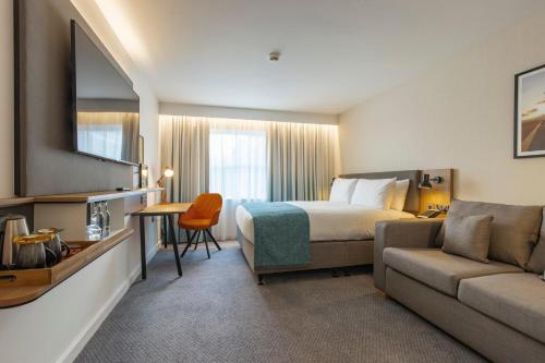 Holiday Inn Bristol Airport by IHG