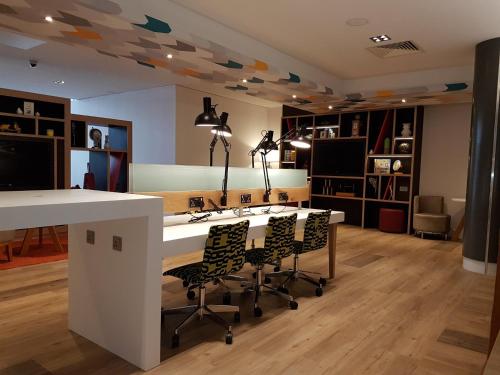 Lobby, Holiday Inn Birmingham City By IHG in Birmingham