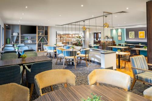 Ételek és italok, Holiday Inn High Wycombe M40 Jct.4 By IHG in High Wycombe