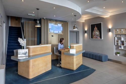 Holiday Inn Express London Victoria by IHG Hotel de charme Huttons