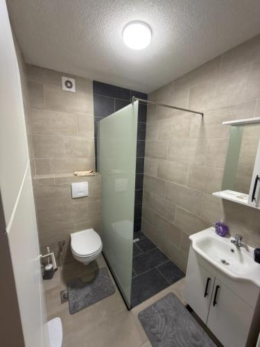 Gjilan City Center New 3-Room Apartment in กินยีลาเน