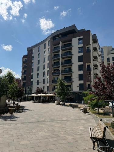 Gjilan City Center New 3-Room Apartment in คินยีลาเน