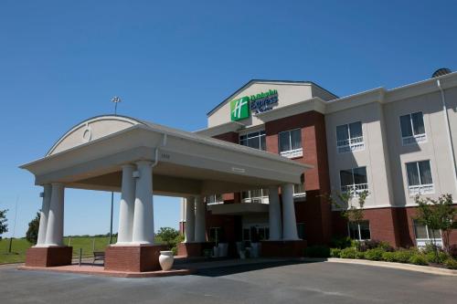 Holiday Inn Express & Suites Brookhaven by IHG